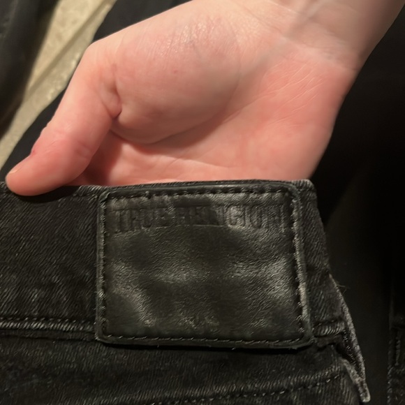 Authentic men’s True Religion Ricky W/flaps relaxed straight jeans. Lightly used - Picture 7 of 7